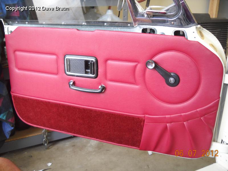 MGB1970/Restoration/Interior/Panels/LH Door panel install 02